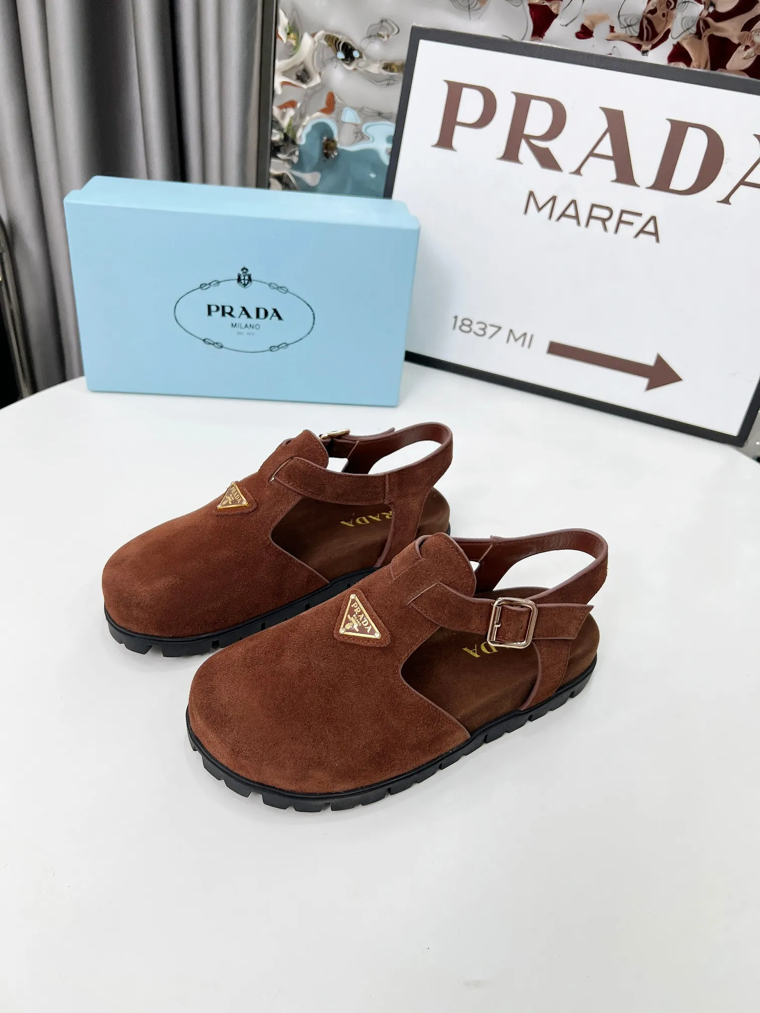 👟👟Ex-factory price 440👟👟 PRADA/25ss Prada classic triangle logo loafer series, simple and ultimate size: 35-42